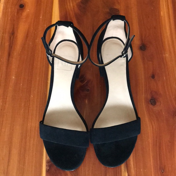 GAP Black Suede Block Heels - Picture 3 of 6